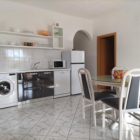 Apartments Podbarje โบล ภายนอก รูปภาพ