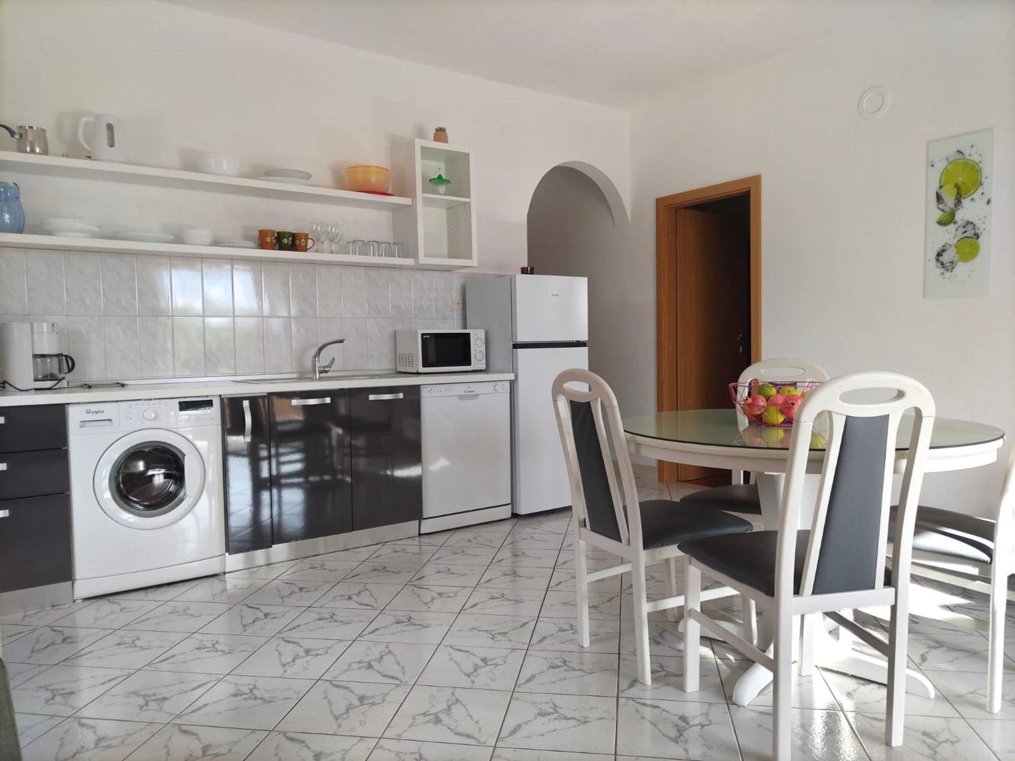 Apartments Podbarje โบล ภายนอก รูปภาพ