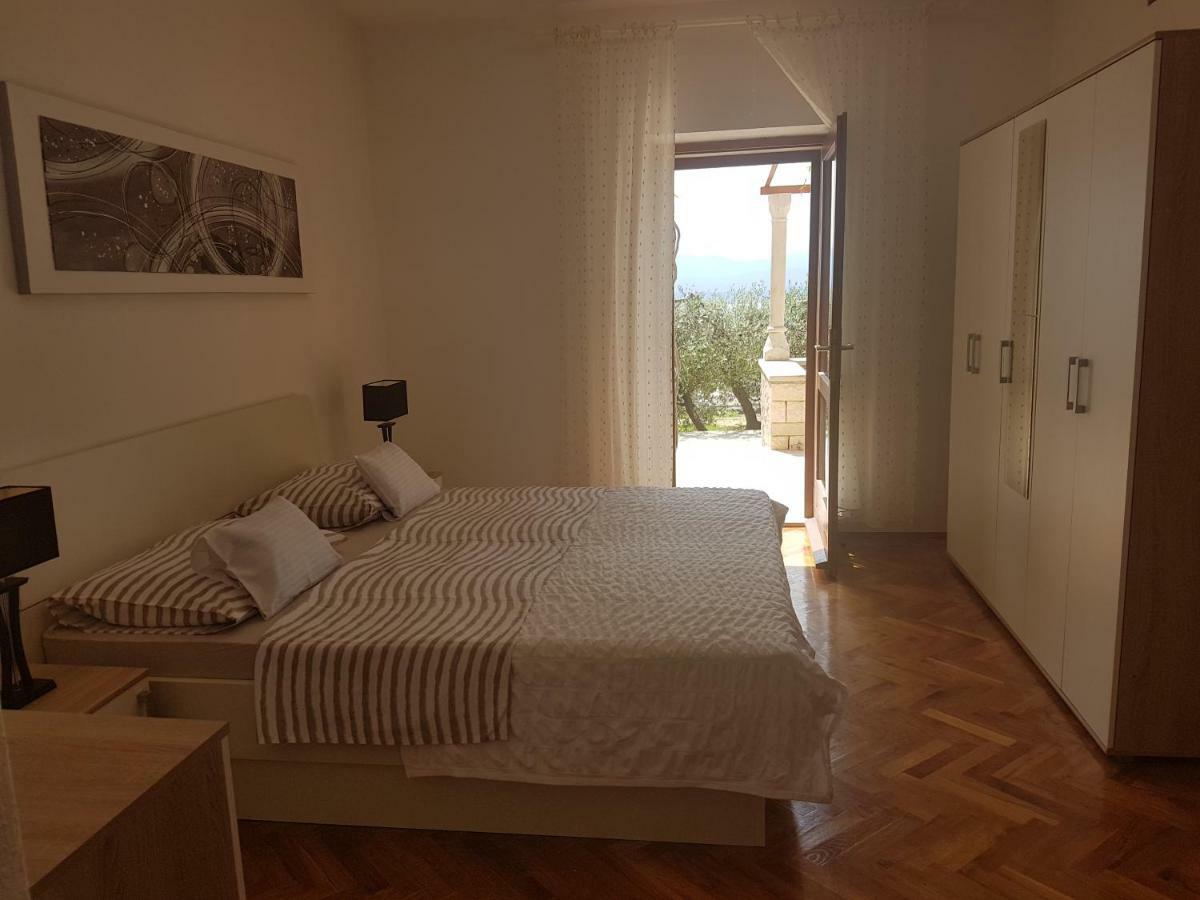 Apartments Podbarje โบล ภายนอก รูปภาพ